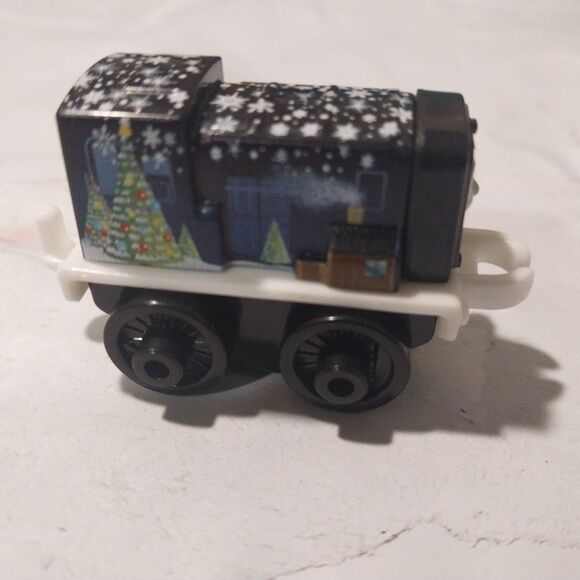 Thomas And Friends Minis 2014 WINTER DIESEL Advent Calendar  Train - Picture 2 of 6